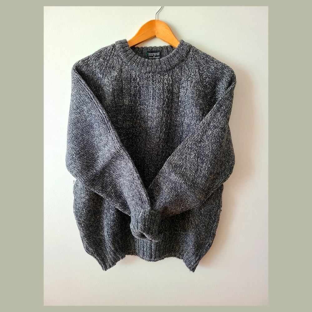 VINTAGE OVERSIZED WOOL SWEATER